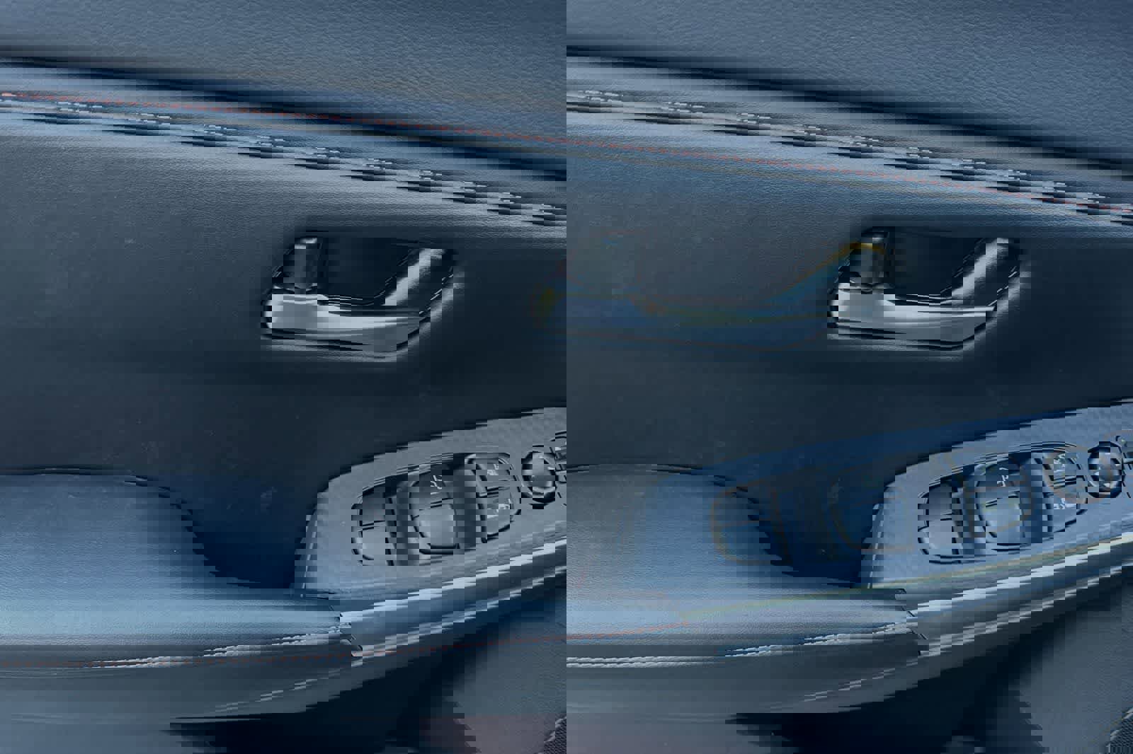 New 2025 Nissan Sentra SR w/ SR Premium Package image 13