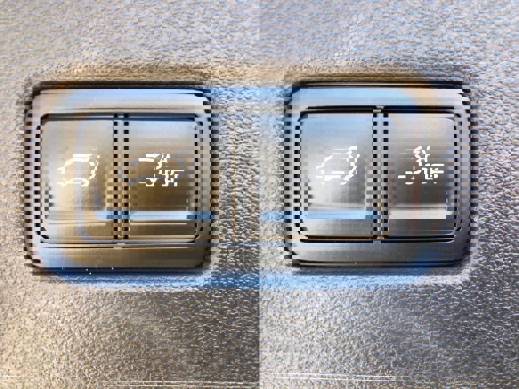 Used 2024 Kia Telluride EX w/ EX Captain's Chair Package image 41