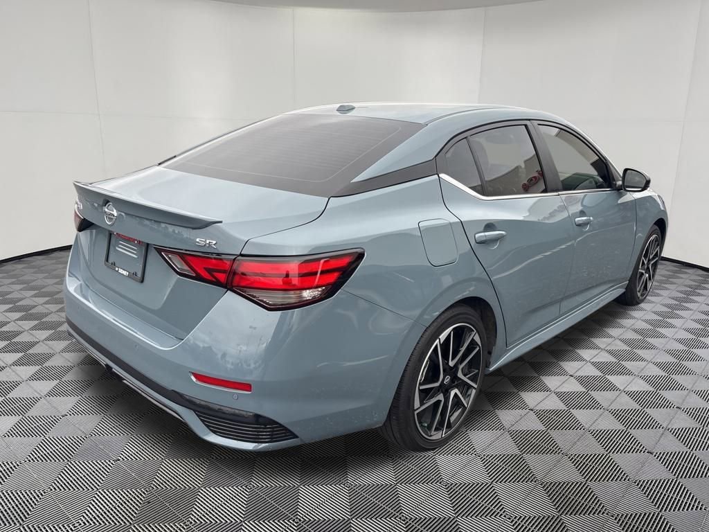 Used 2025 Nissan Sentra SR image 5