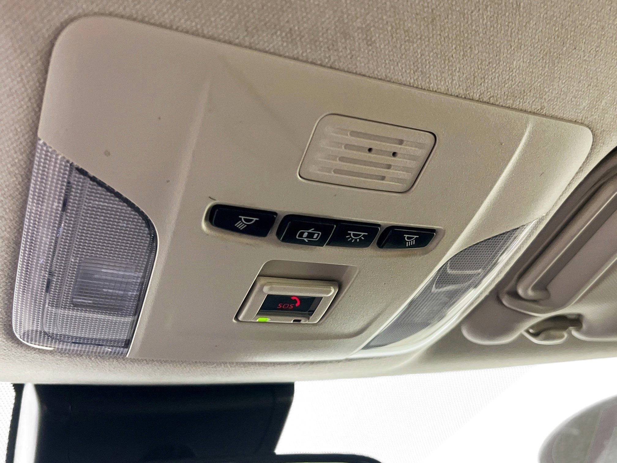 Used 2021 Toyota Corolla LE image 19