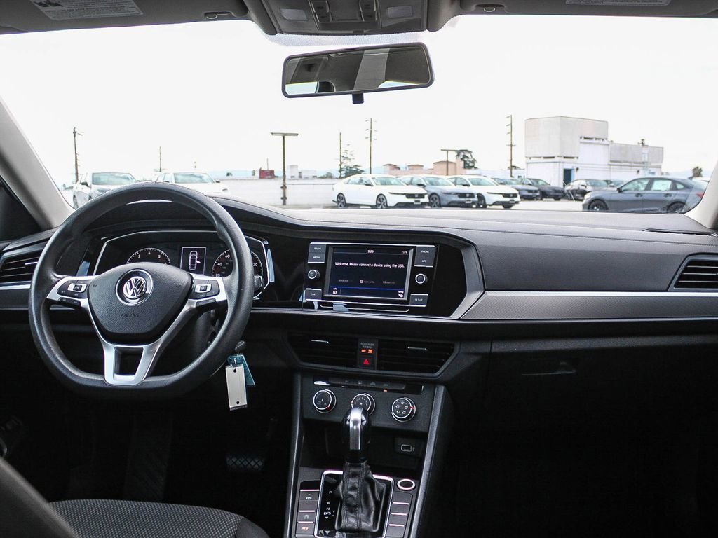 Used 2019 Volkswagen Jetta S image 11