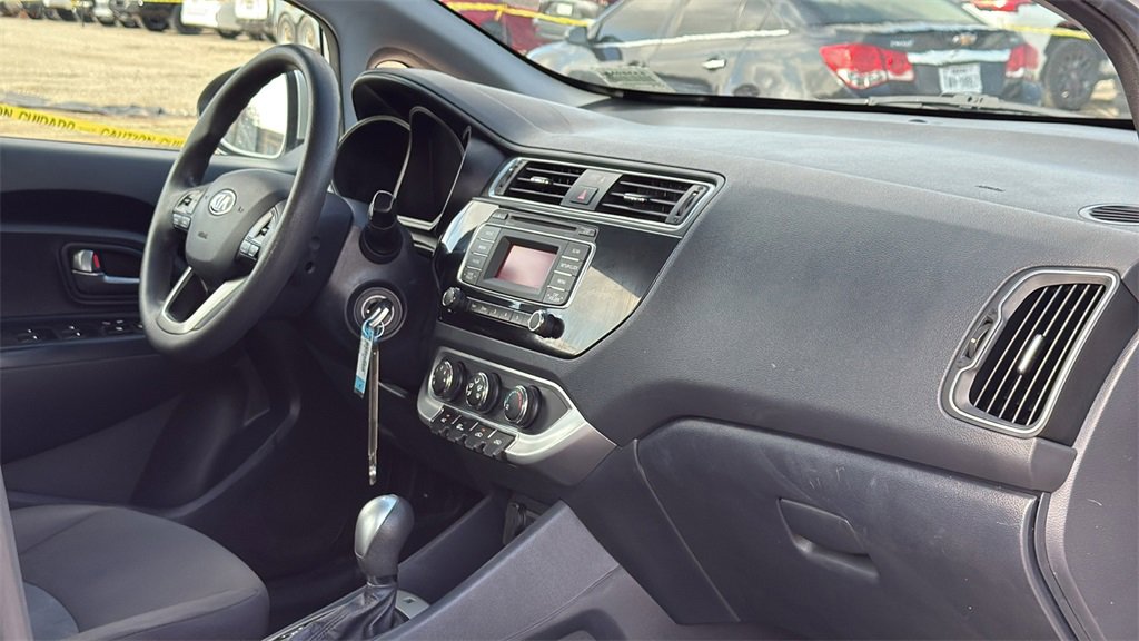 Used 2016 Kia Rio LX image 30