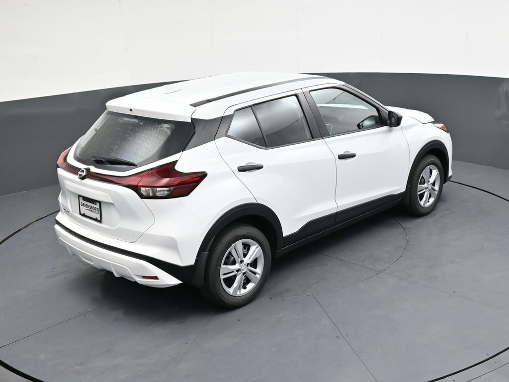 Certified 2025 Nissan Kicks Play S FWD image 26
