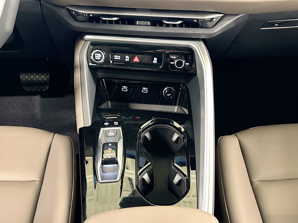 New 2025 Audi Q5 Premium image 13