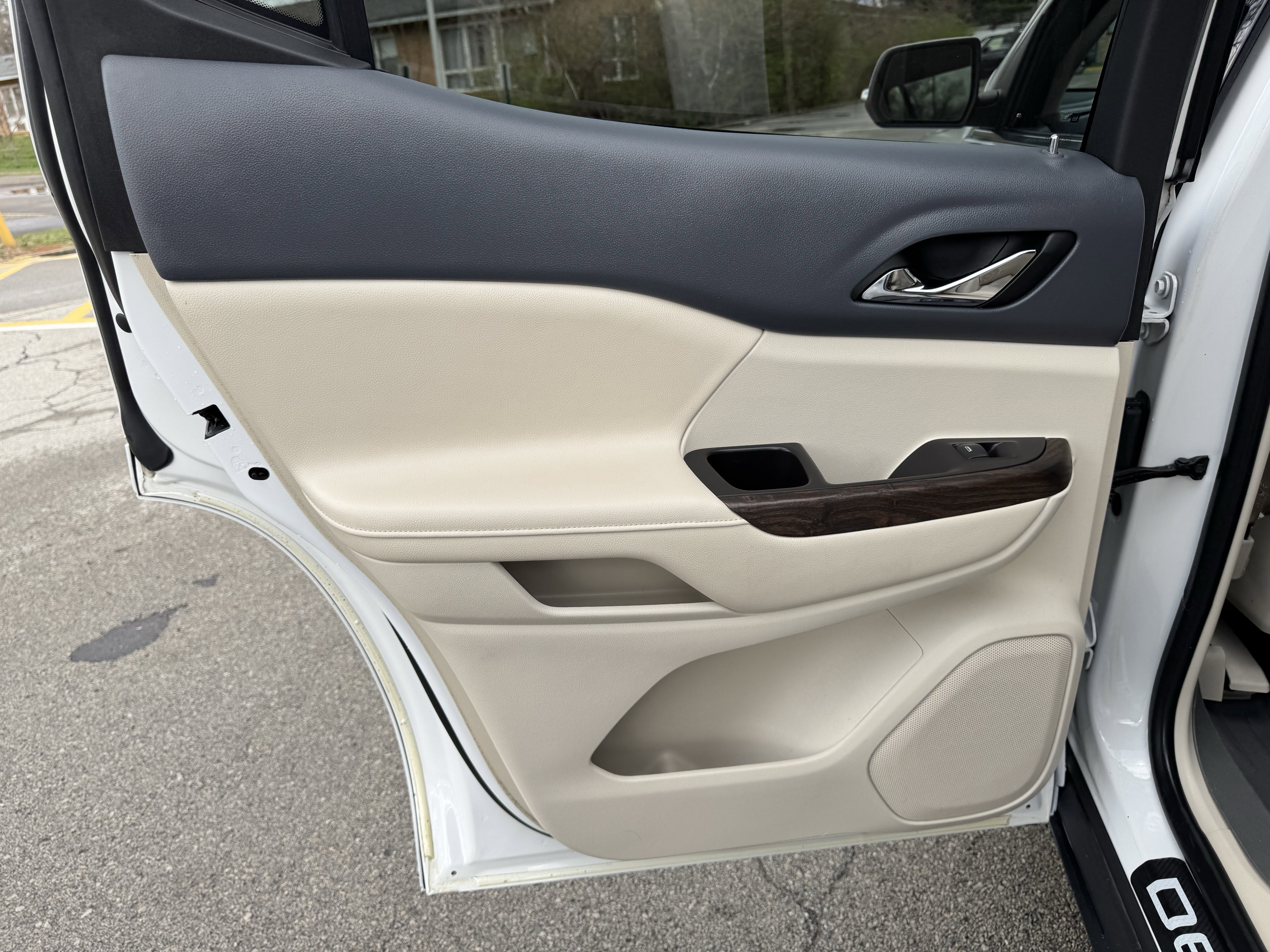 Used 2020 GMC Acadia Denali w/ Technology Package image 33