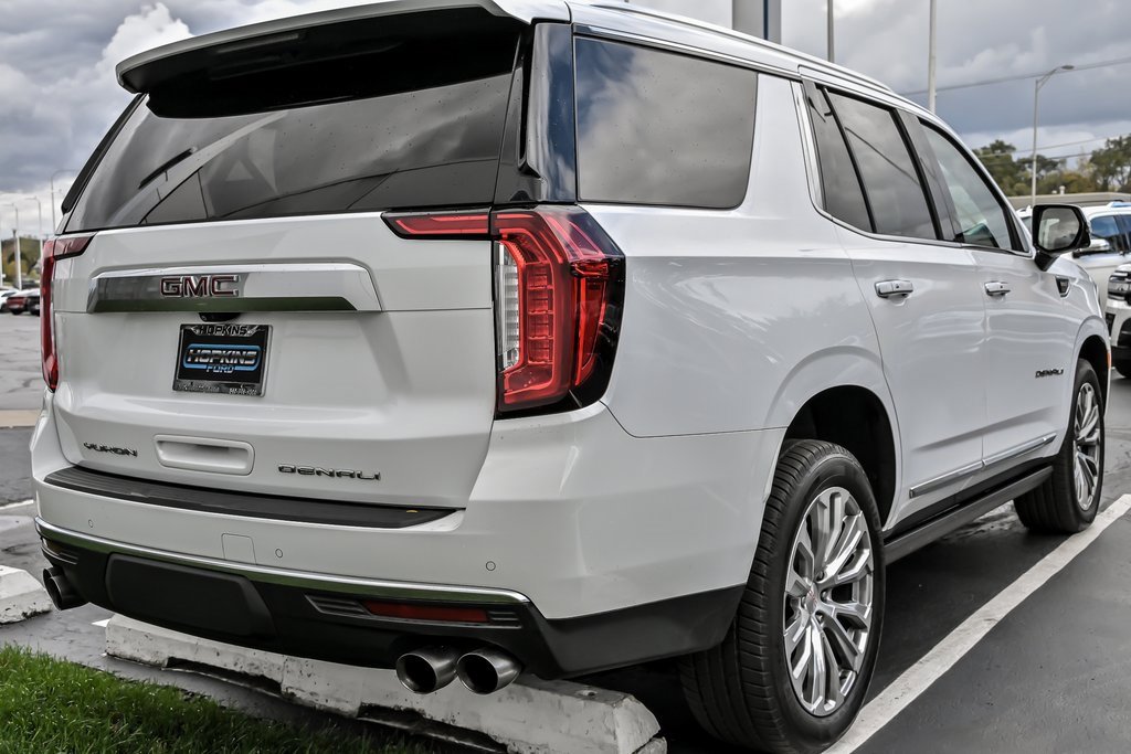 Used 2021 GMC Yukon Denali w/ Denali Premium Package image 8