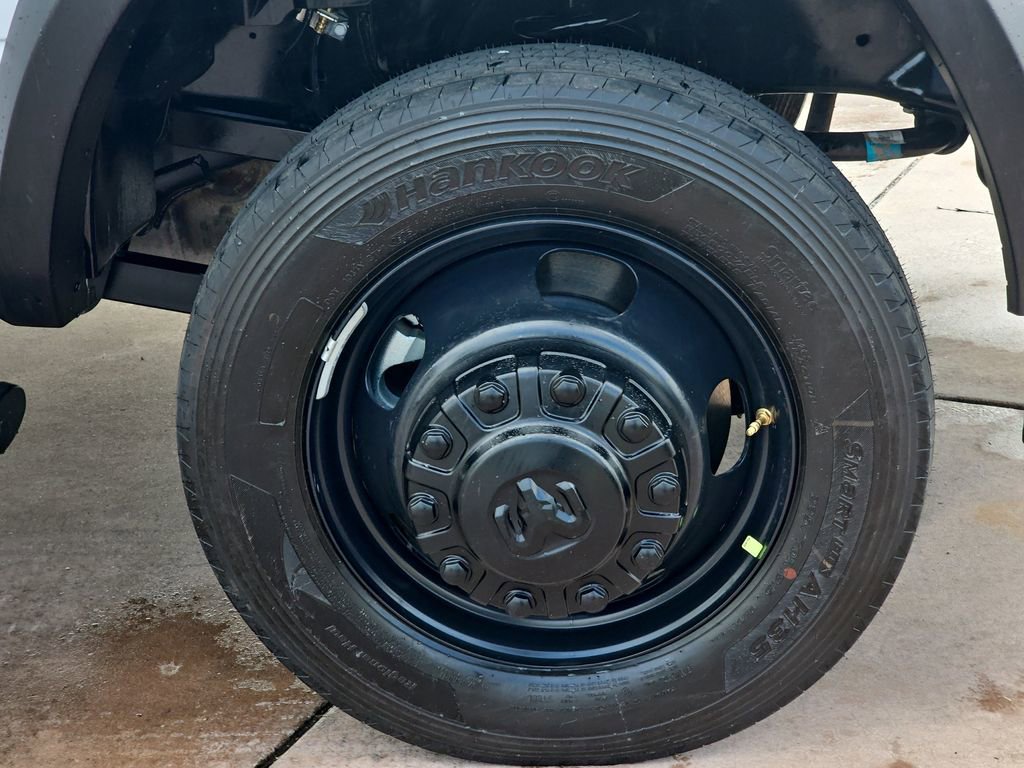 New 2026 RAM 5500 Tradesman image 39