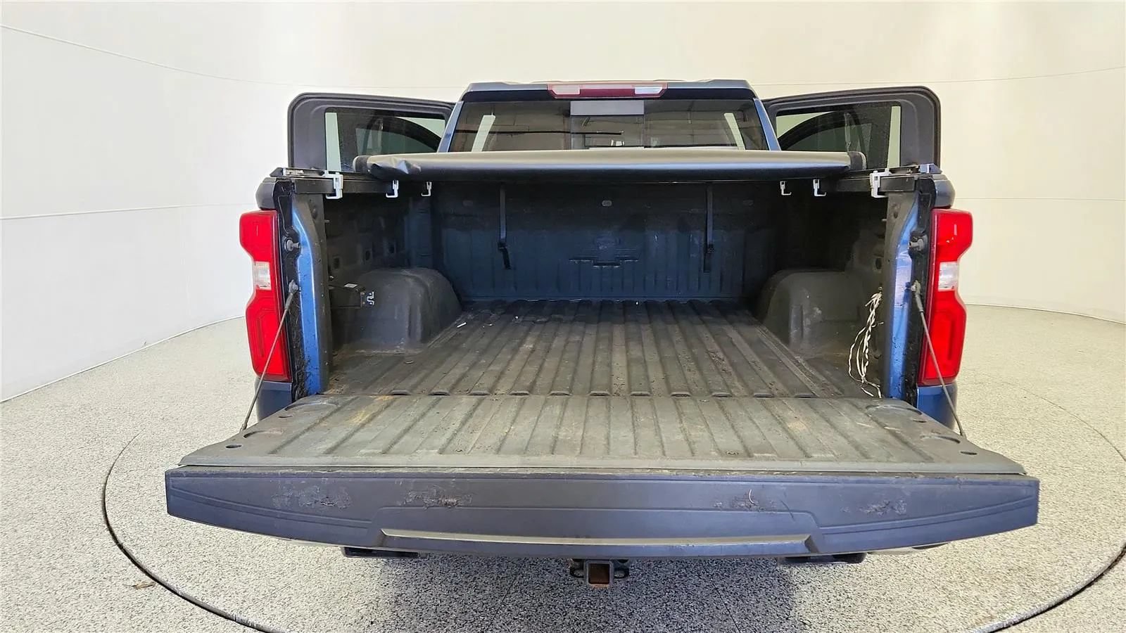 Used 2019 Chevrolet Silverado 1500 LTZ AWD/4WD image 19