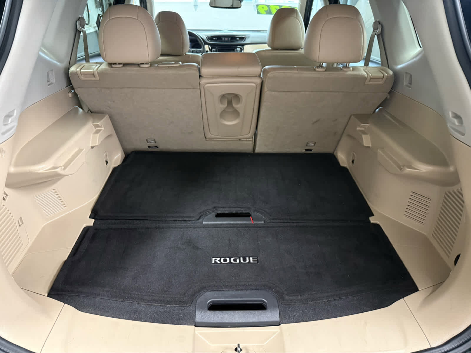 Used 2020 Nissan Rogue SL AWD/4WD image 23