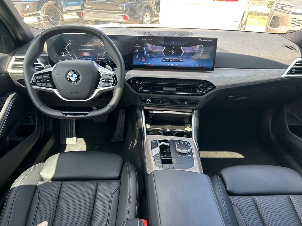 Used 2025 BMW 330i Sedan RWD image 16