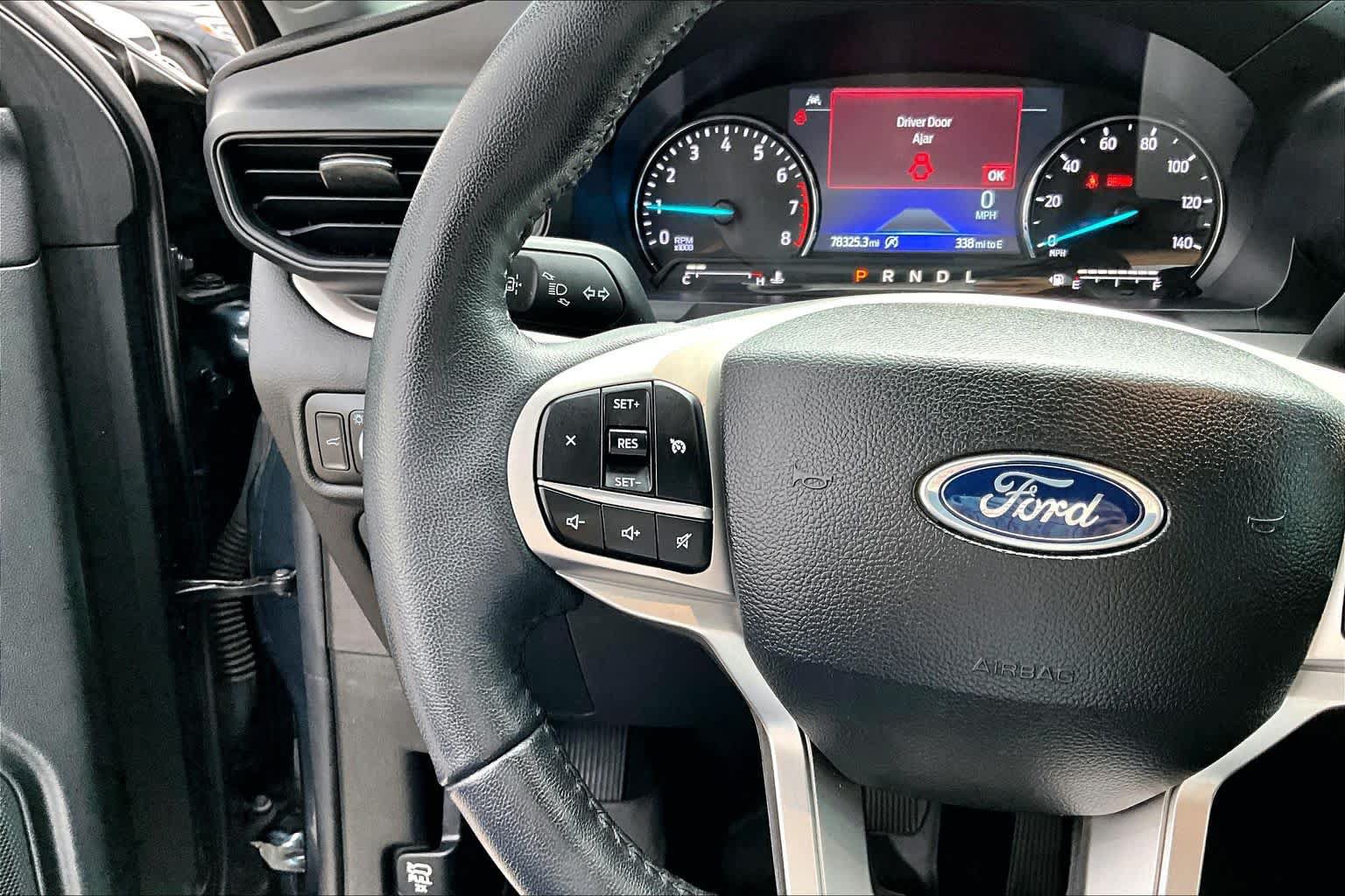 Used 2023 Ford Explorer XLT RWD image 22