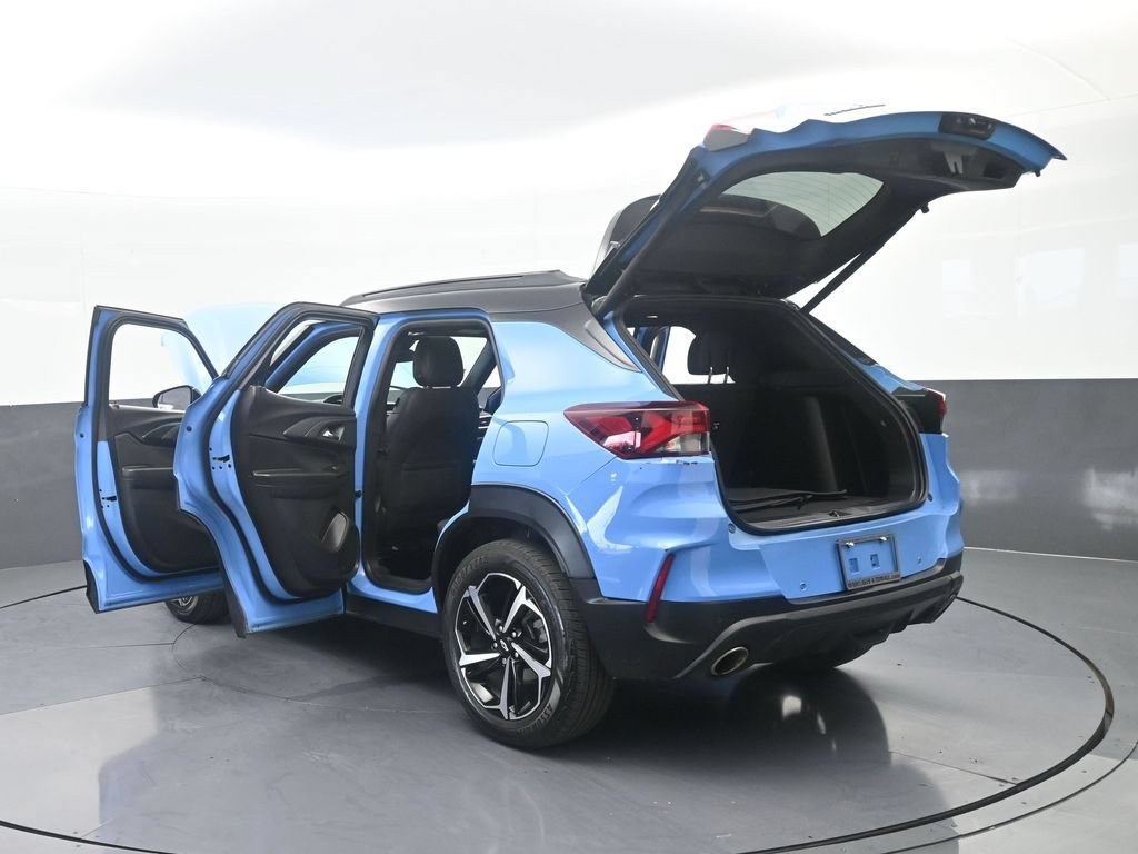Used 2023 Chevrolet TrailBlazer RS w/ Sun and Liftgate Package FWD image 75