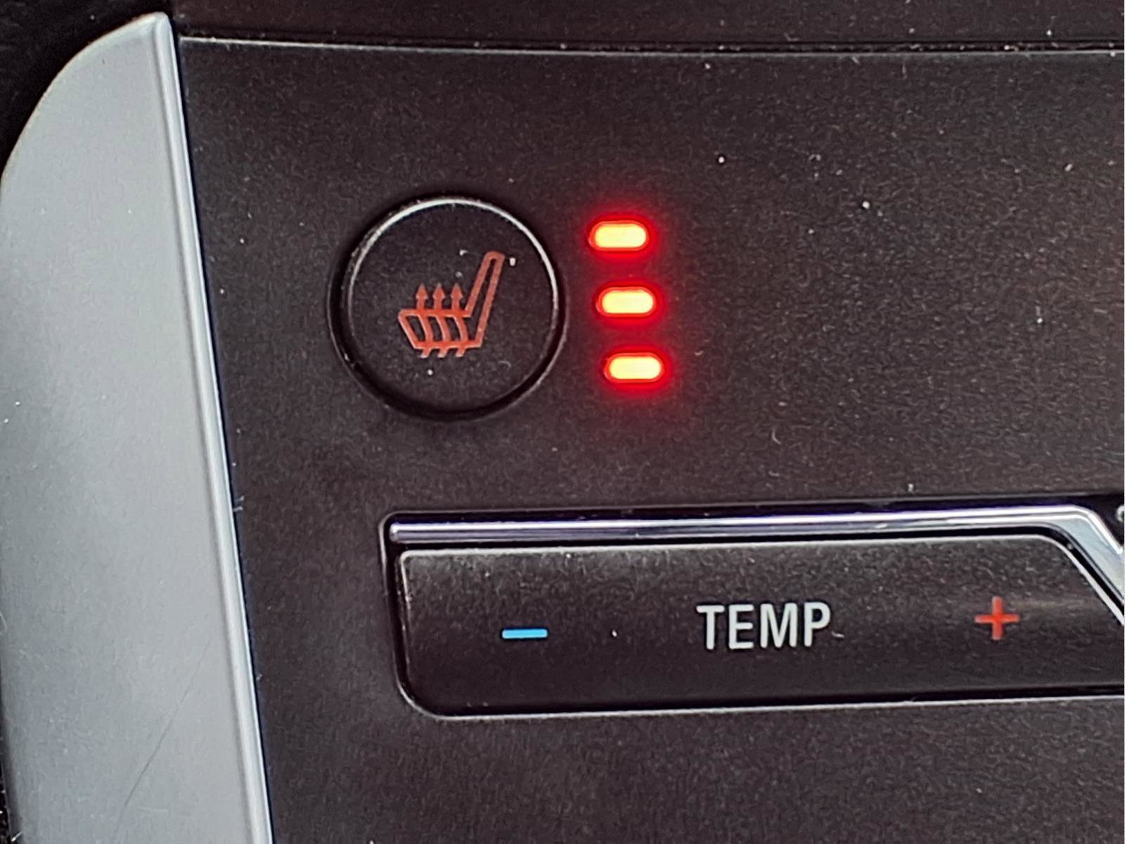 Used 2018 Ford Edge Titanium w/ Technology Package image 22