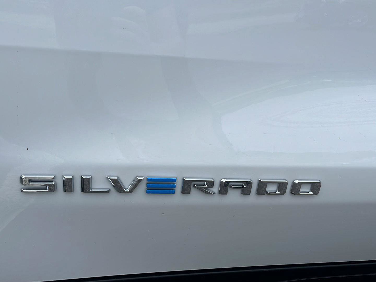 New 2026 Chevrolet Silverado EV LT image 34