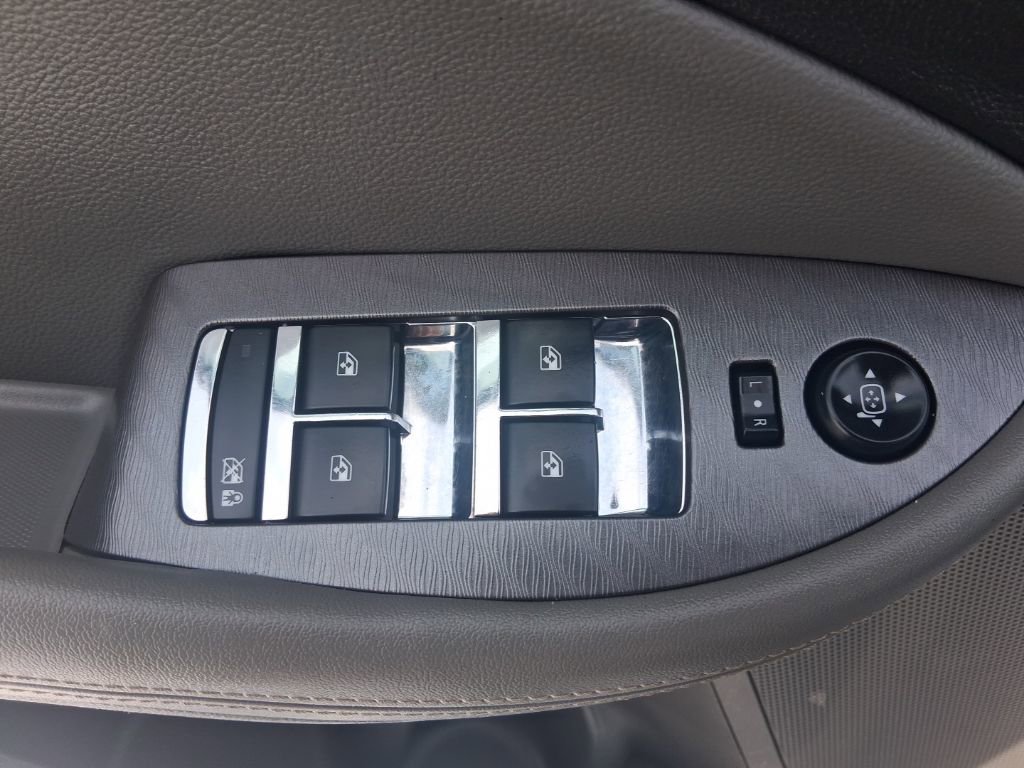 Used 2014 Chevrolet Impala LS image 16