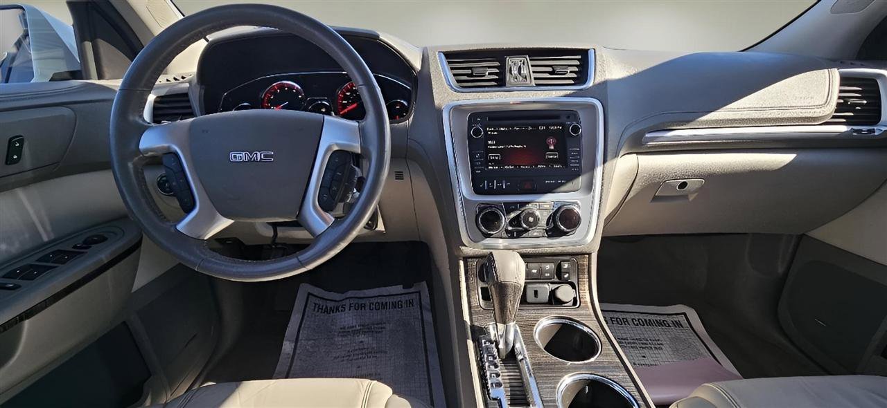 Used 2015 GMC Acadia SLT image 13