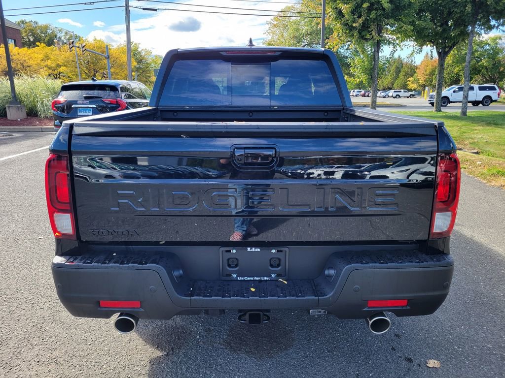 New 2026 Honda Ridgeline Black Edition image 4