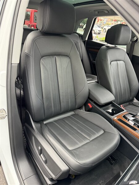Used 2023 Audi Q5 2.0T Premium Plus w/ Premium Plus Package AWD/4WD image 61