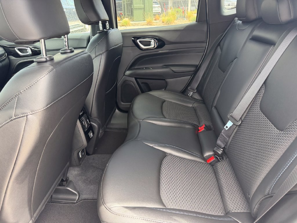 New 2026 Jeep Compass Latitude AWD/4WD image 9