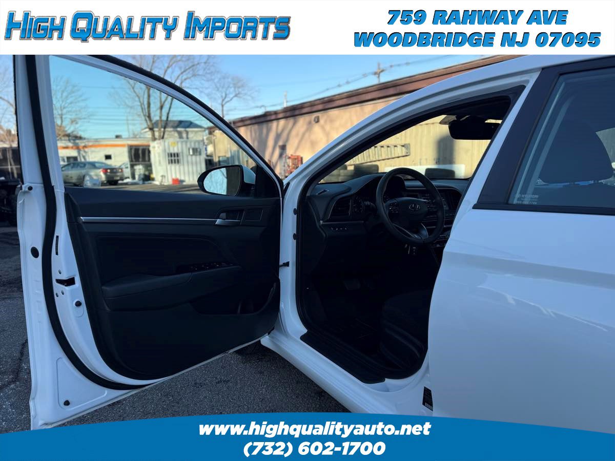 Used 2020 Hyundai Elantra SEL w/ Cargo Package (C1) image 11