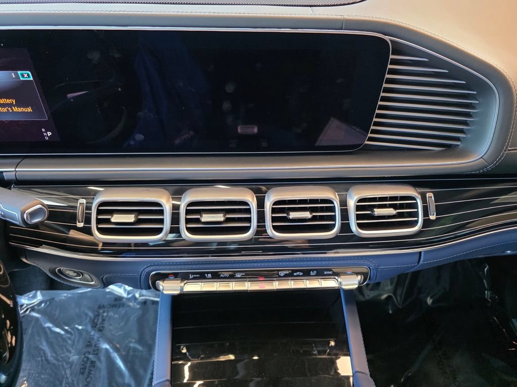 New 2026 Mercedes-Benz Maybach GLS 600 4MATIC image 16