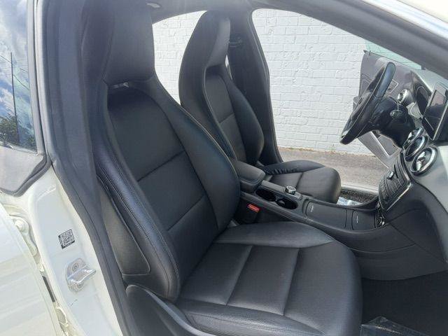 Used 2015 Mercedes-Benz CLA 250 image 11