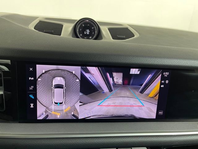 Used 2025 Porsche Cayenne image 44