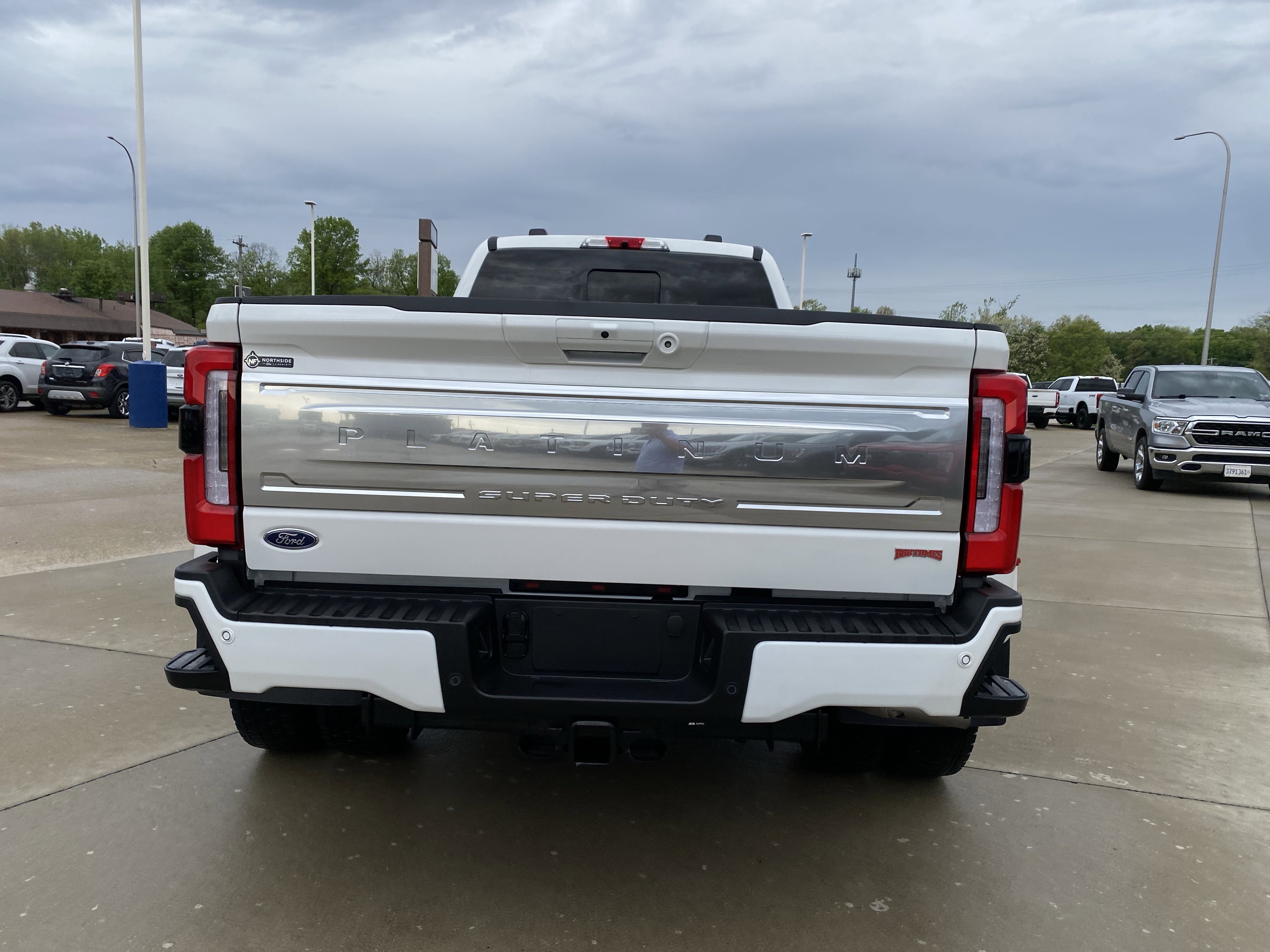 Used 2026 Ford F450 Platinum w/ Platinum Plus Package AWD/4WD image 7