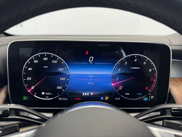 Used 2024 Mercedes-Benz GLC 300 4MATIC image 2