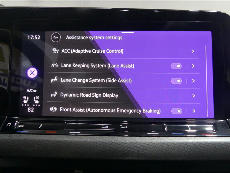 Used 2022 Volkswagen GTI SE image 43