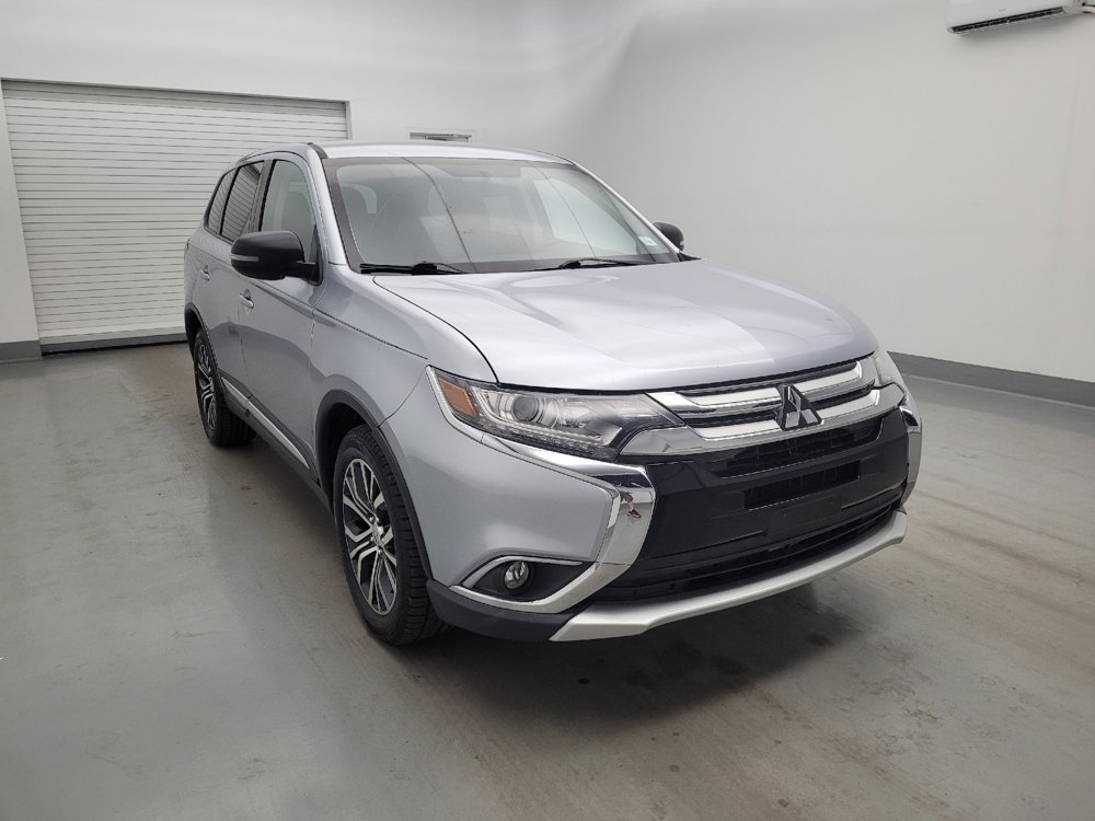 Used 2017 Mitsubishi Outlander SE AWD/4WD image 13