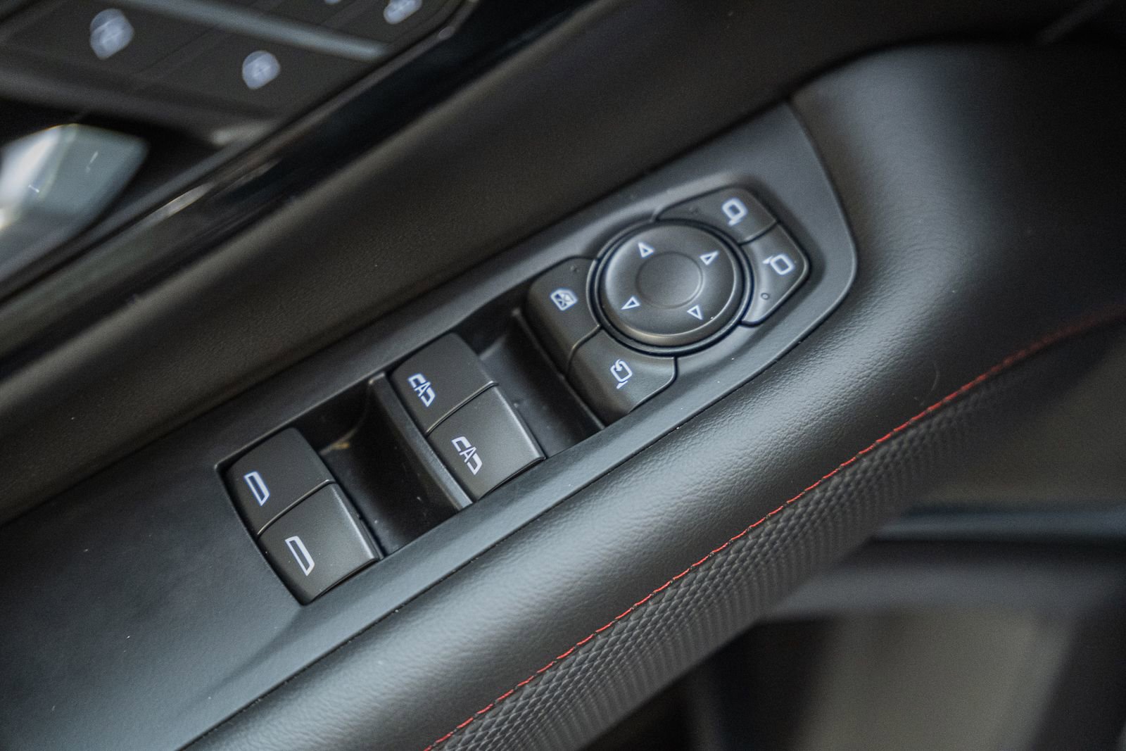 Used 2025 Chevrolet Suburban RST w/ Advanced Technology Package image 48