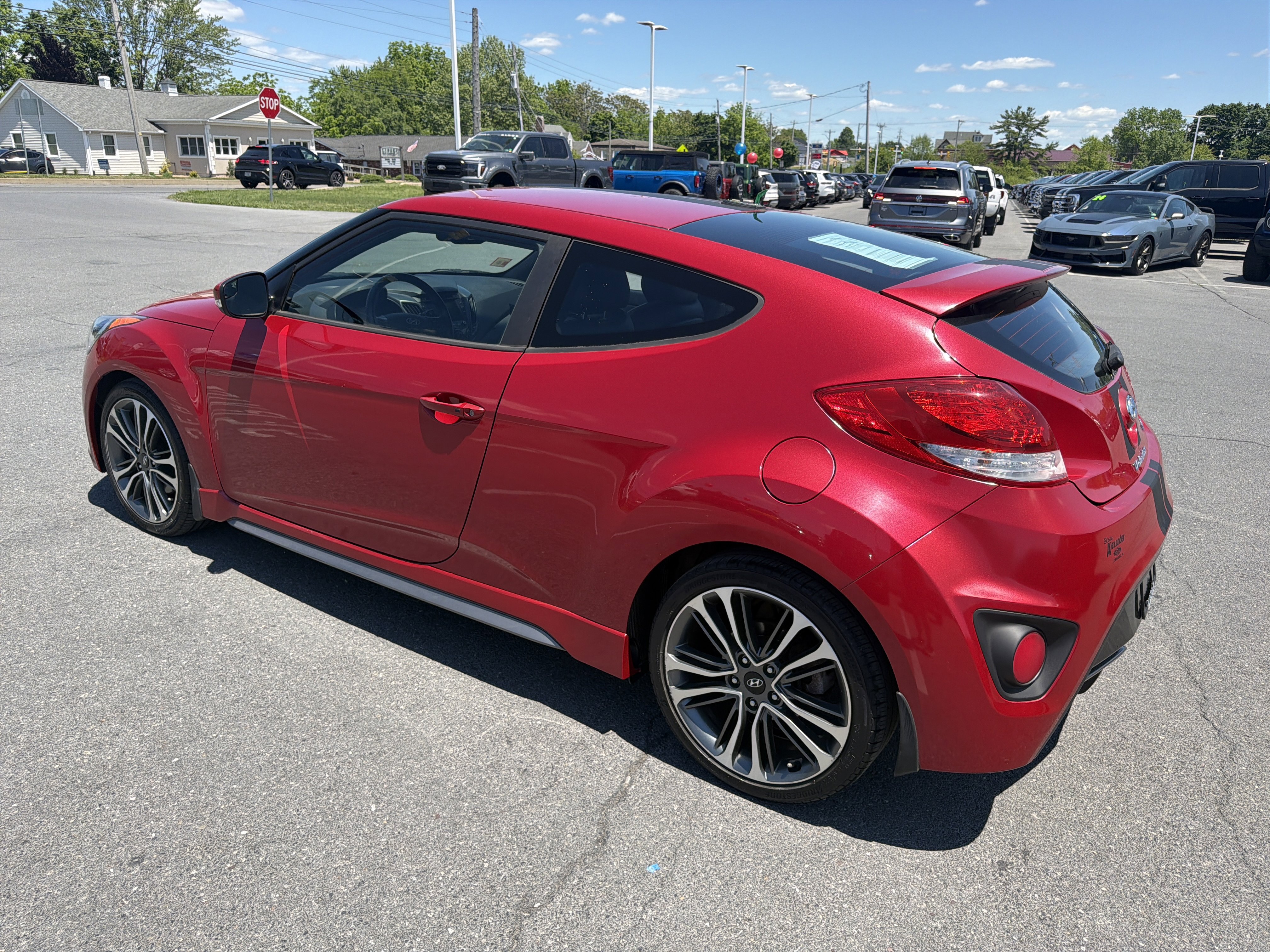Used 2016 Hyundai Veloster Turbo FWD image 6