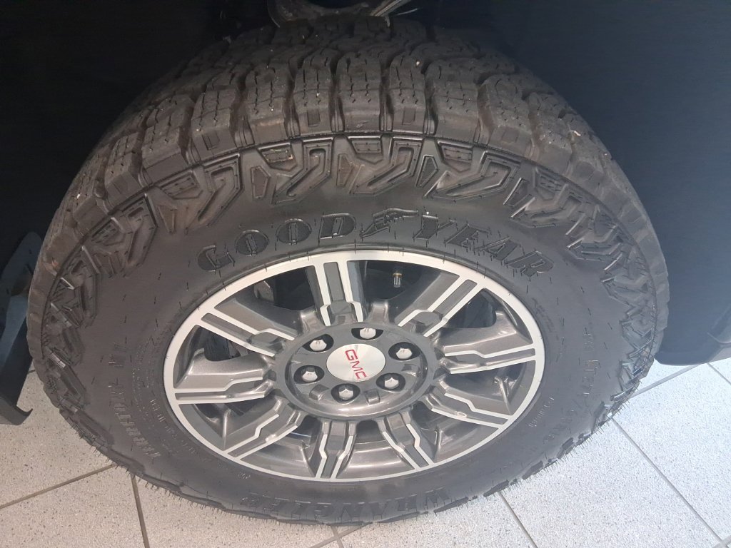 Used 2026 GMC Sierra 1500 AT4 AWD/4WD image 24