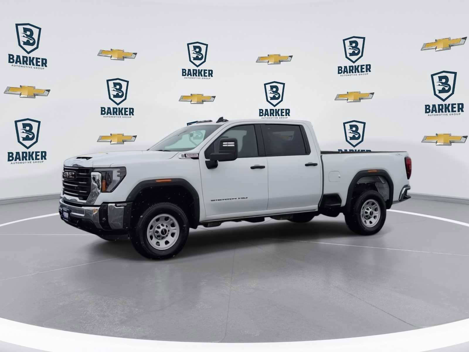 Used 2024 GMC Sierra 2500 Pro w/ Convenience Package AWD/4WD image 5