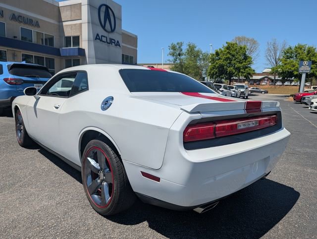Used 2014 Dodge Challenger SXT RWD image 17