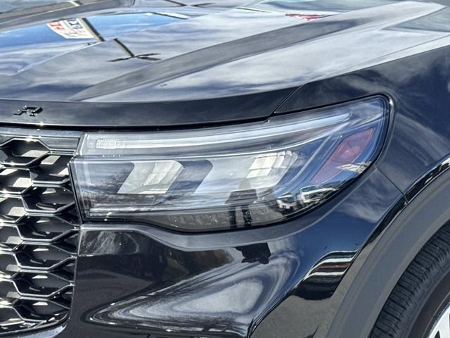 Used 2025 Ford Explorer ST-Line image 8