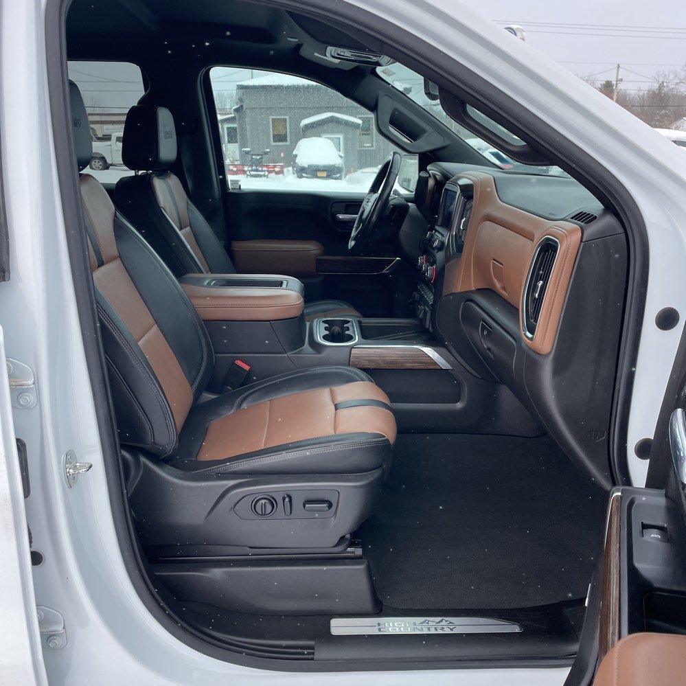 Used 2021 Chevrolet Silverado 1500 High Country w/ Safety Package II image 11