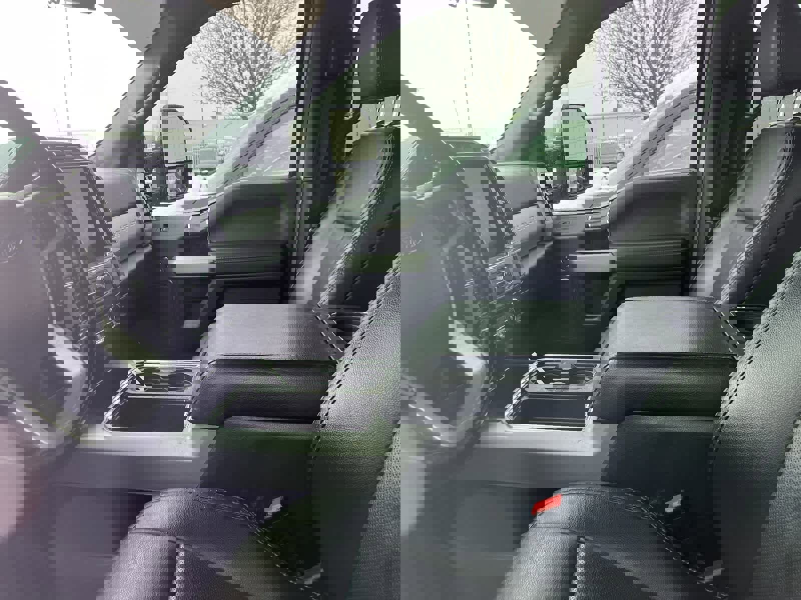 Used 2022 Ford F350 Lariat w/ Lariat Ultimate Package image 31