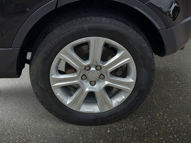 Certified 2018 Land Rover Range Rover Evoque SE AWD/4WD image 36