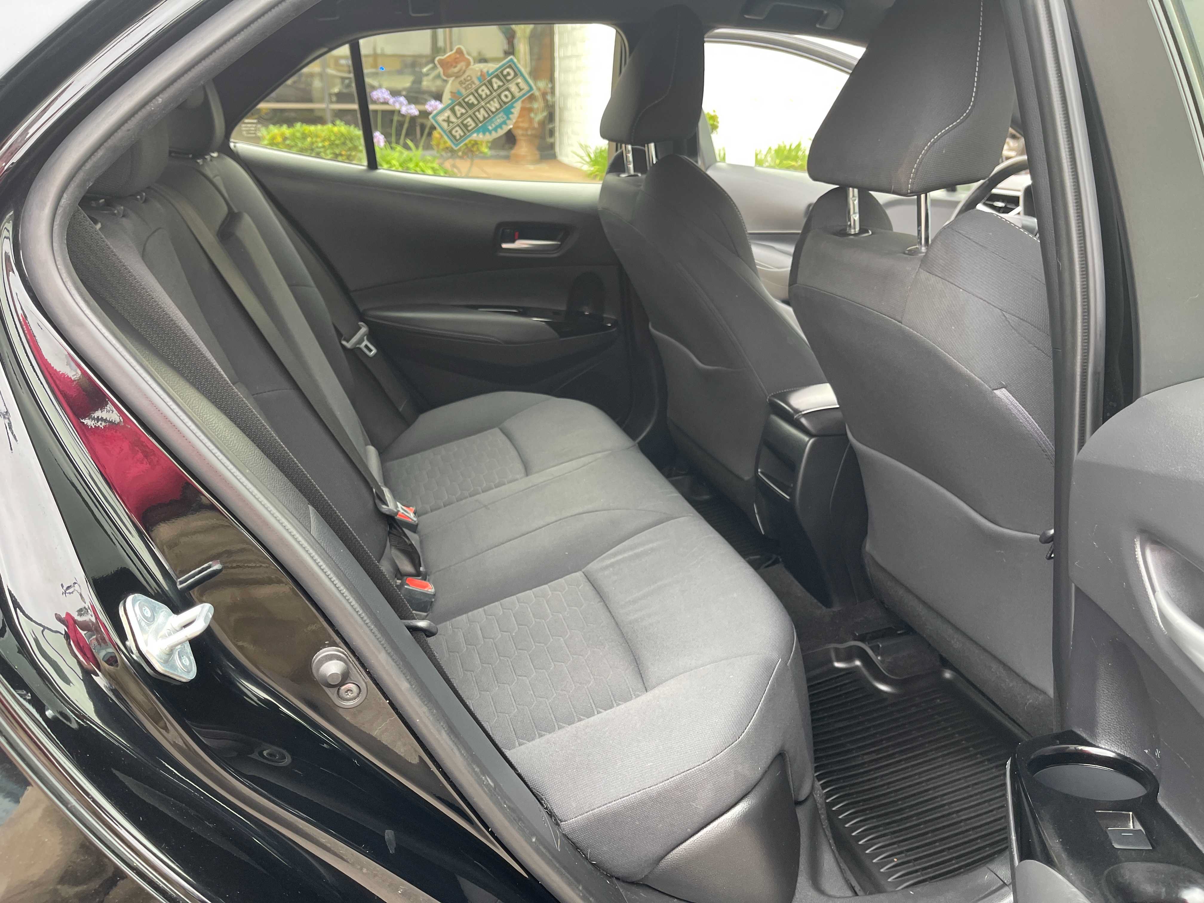 Used 2022 Toyota Corolla SE w/ SE Preferred Package FWD image 12