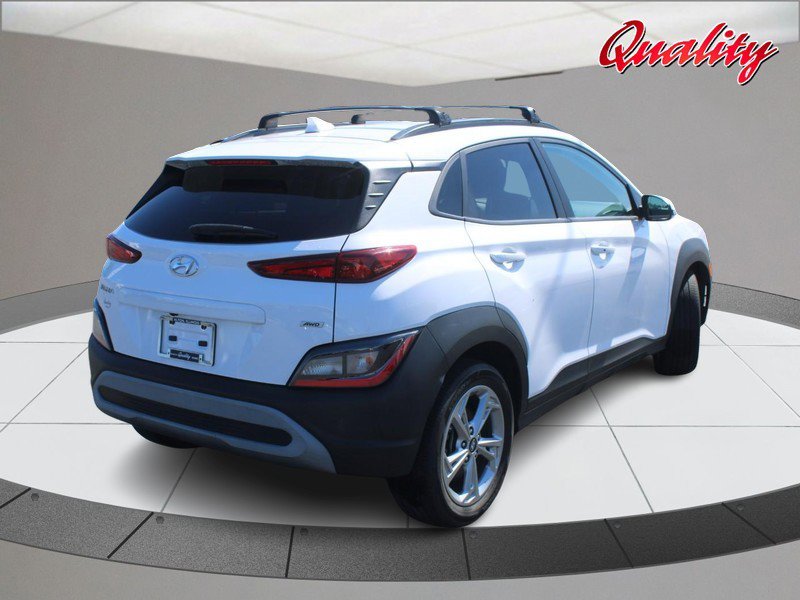 Used 2023 Hyundai Kona SEL AWD/4WD image 3