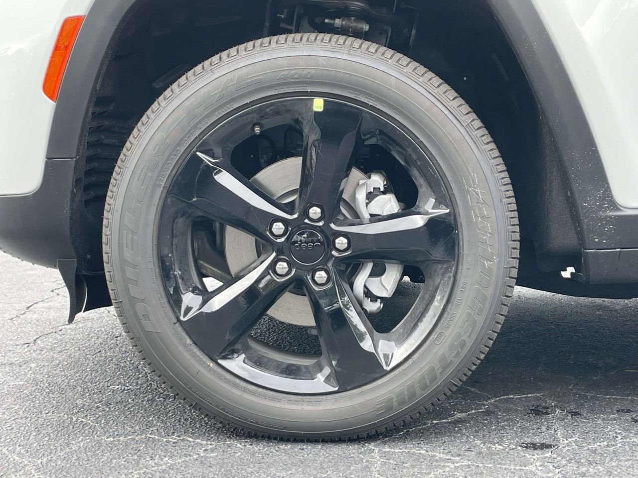 New 2025 Jeep Grand Cherokee Altitude image 39