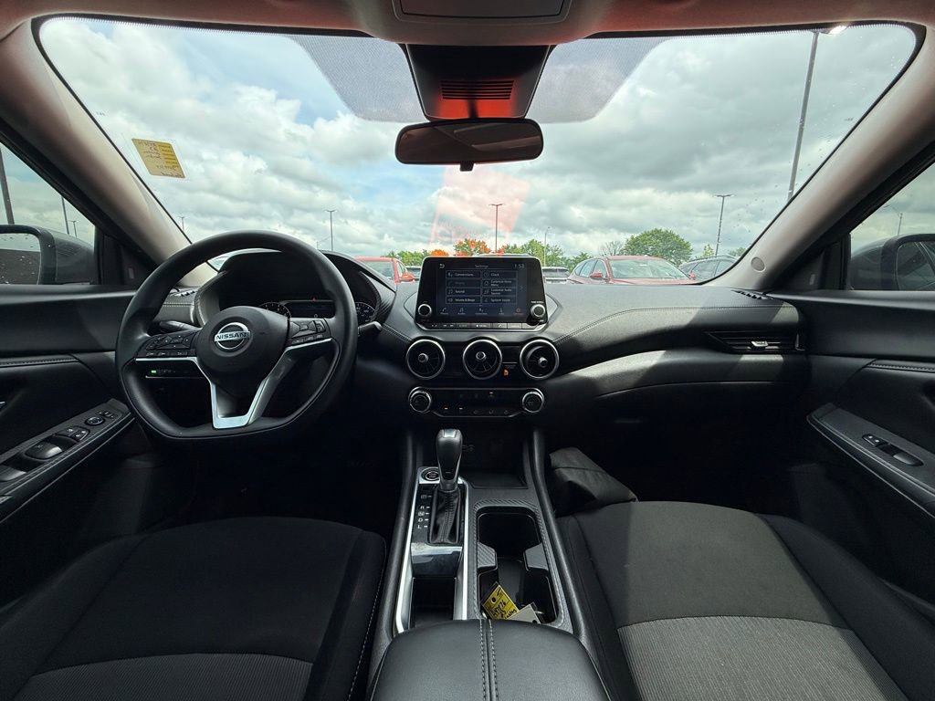 Used 2023 Nissan Sentra SV FWD image 27