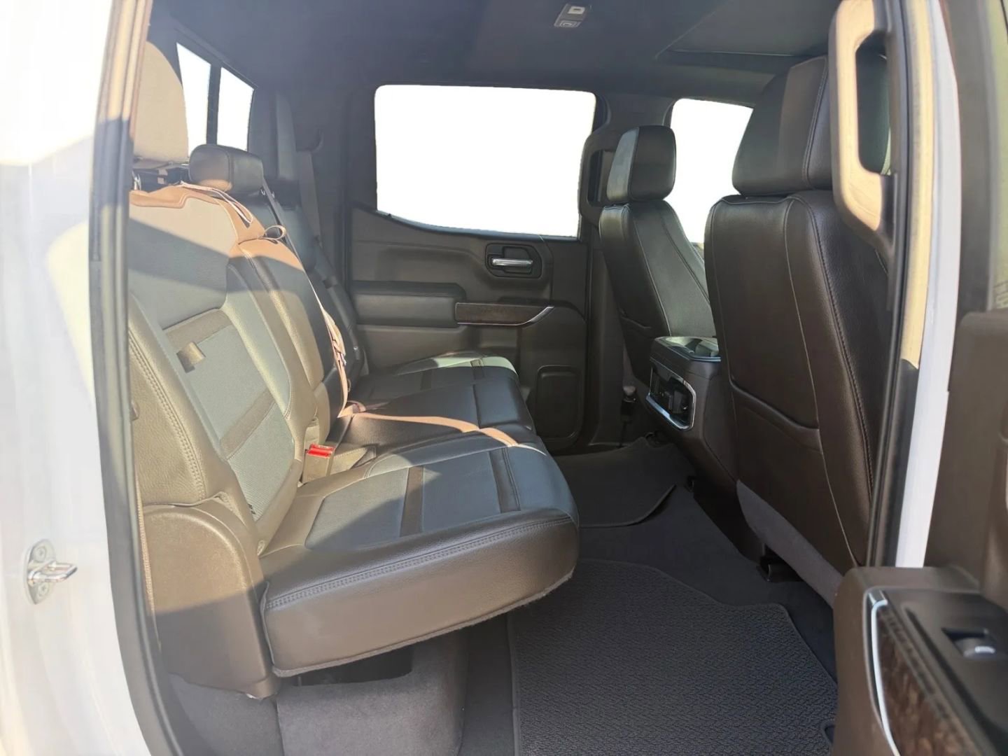 Used 2022 GMC Sierra 1500 Denali w/ Denali Reserve Package image 33