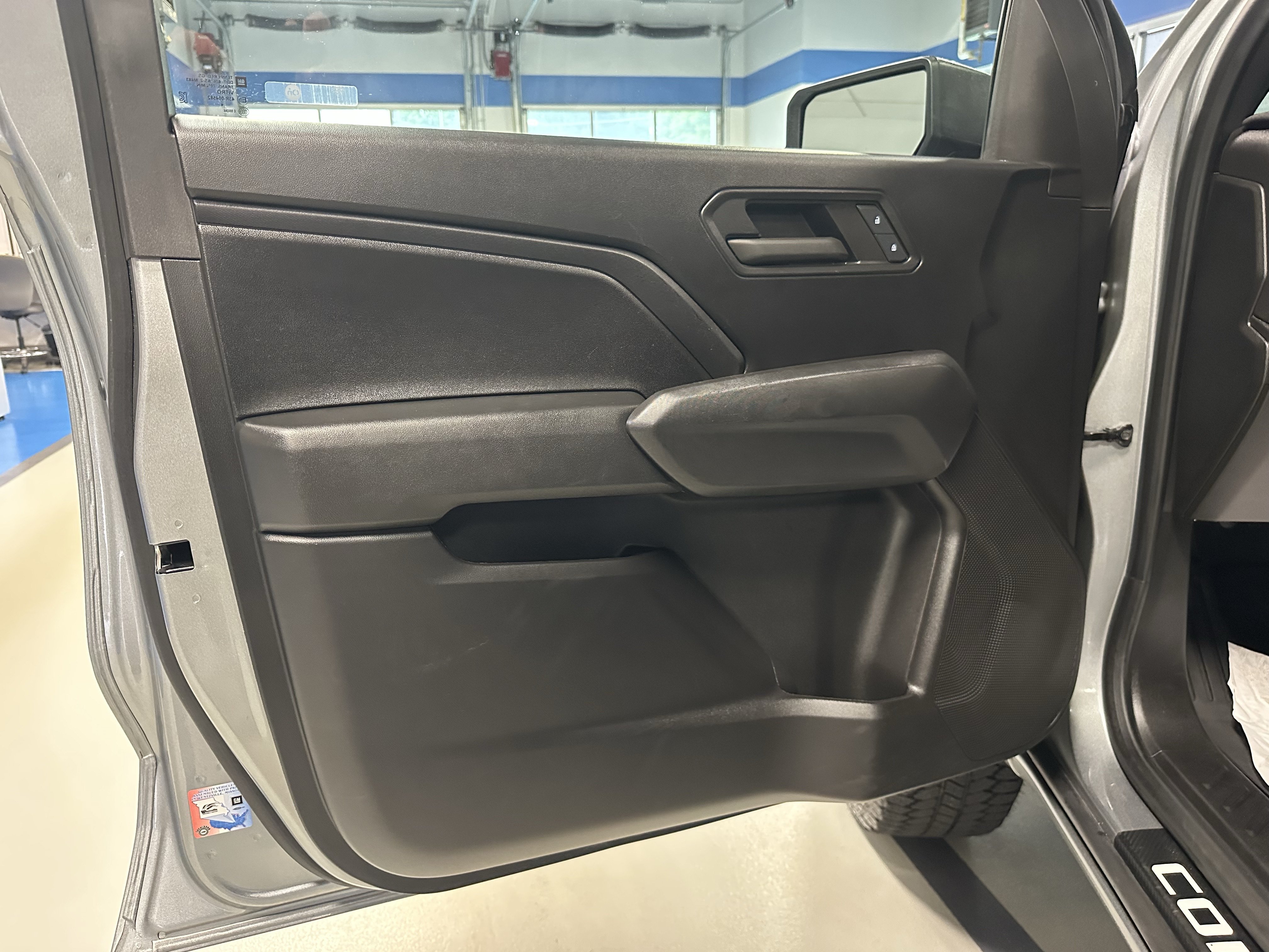 Used 2024 Chevrolet Colorado Trail Boss AWD/4WD image 19