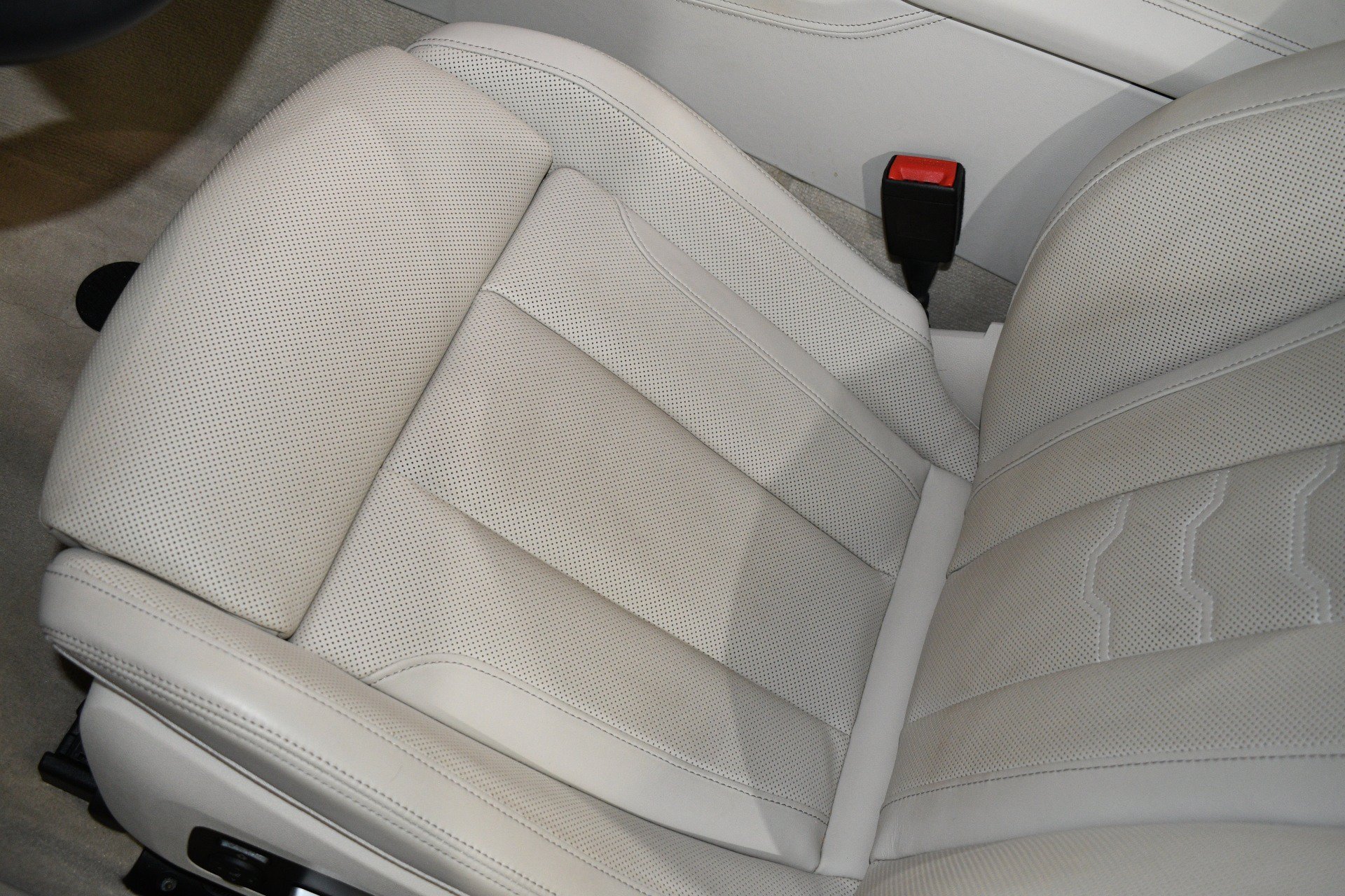 Used 2023 BMW M850i xDrive Convertible w/ Driving Assistance Package AWD/4WD image 11