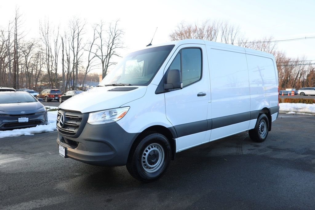 Used 2025 Mercedes-Benz Sprinter 2500 image 1