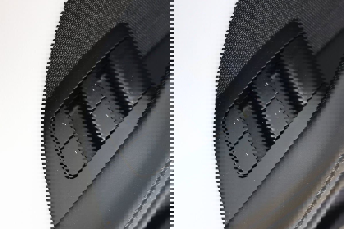 Used 2022 Tesla Model X image 22