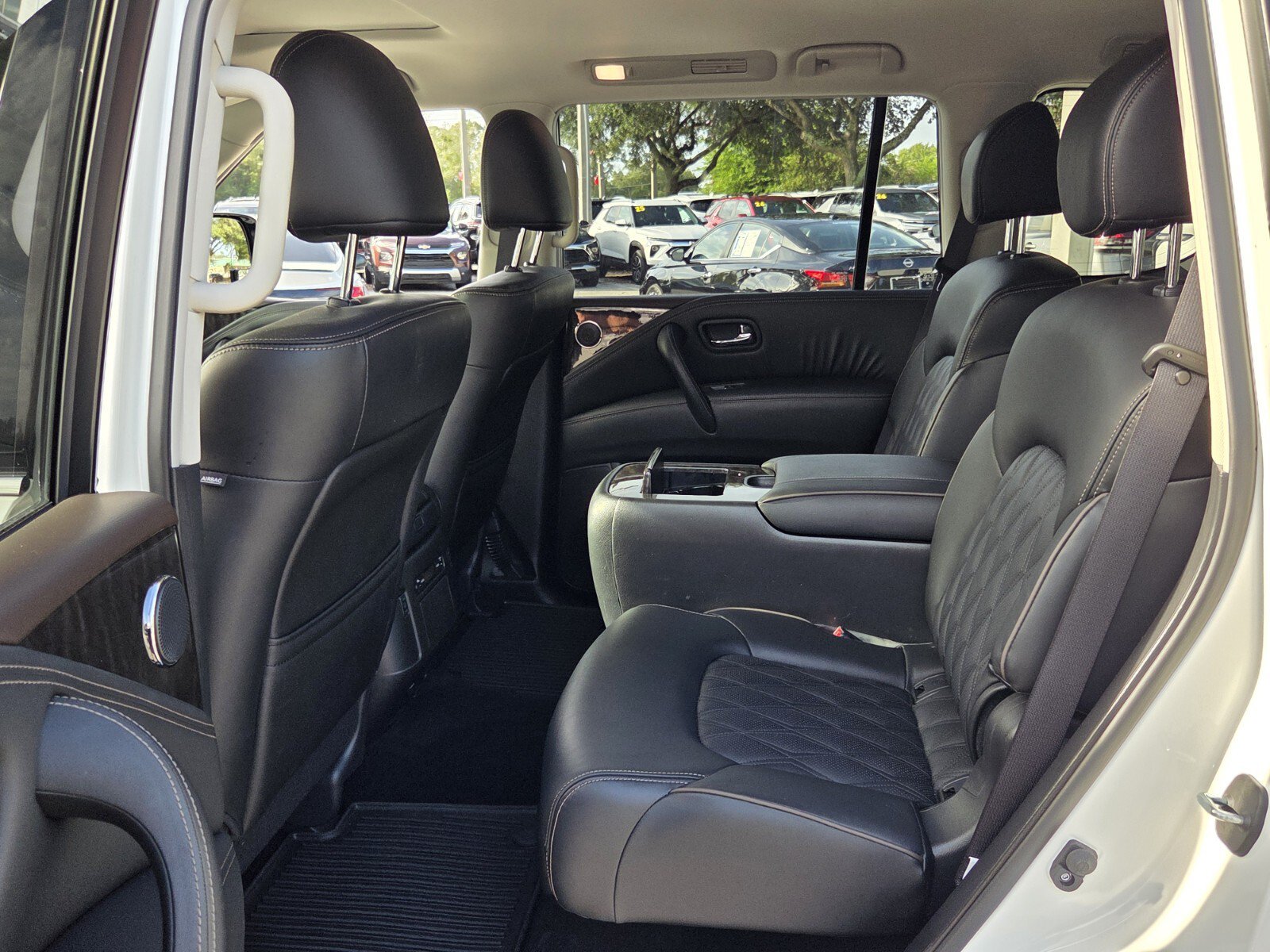 Used 2024 Nissan Armada Platinum w/ Captain's Chairs Package RWD image 13
